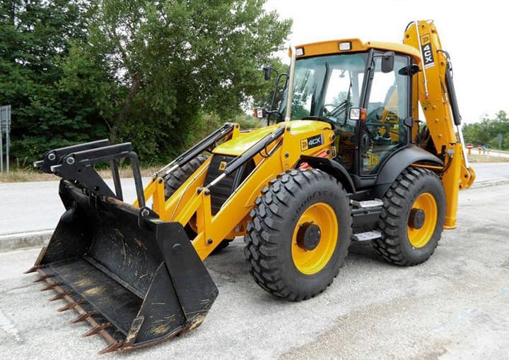 Экскаватор-погрузчик JCB 4CX